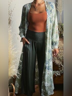 Floral Open-Front Kimono in Light Green